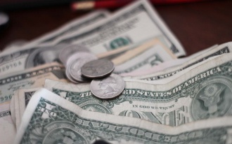 Vì sao ở Mỹ không vui cũng phải tip?